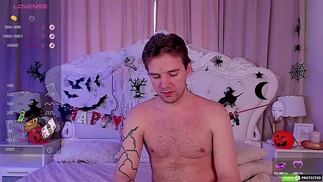 ArthurWhitee online show from 10/15/25, 05:39