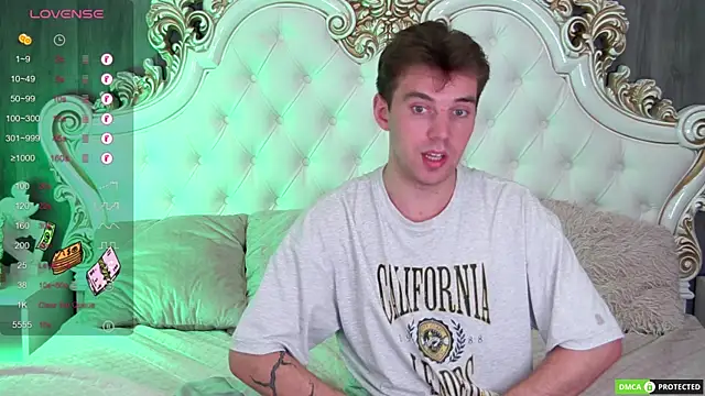 ArthurWhitee online show from 09/19/25, 01:48