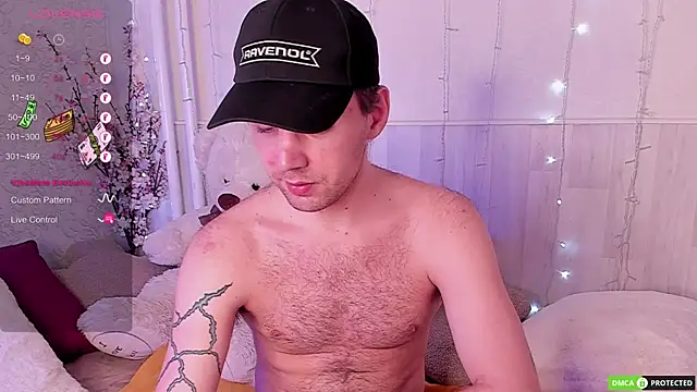 ArthurWhitee online show from 11/05/25, 09:01