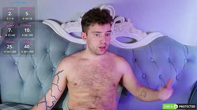 ArthurWhitee online show from 04/12/26, 08:28