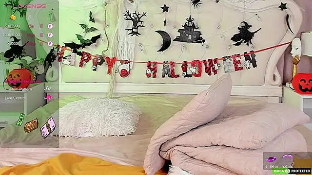 ArthurWhitee online show from 10/29/25, 04:17