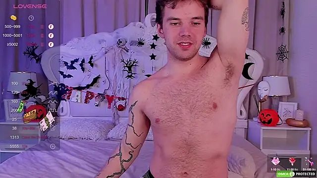 ArthurWhitee online show from 10/15/25, 05:43