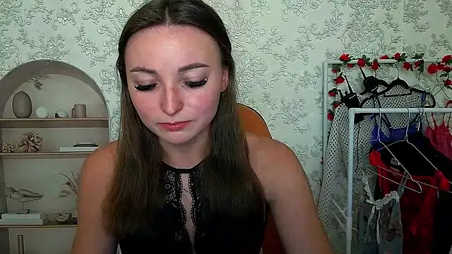  Barbie Kiss  online show from 09/22/25, 09:37