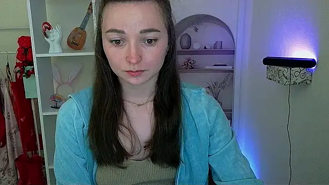 Snapshot of _Barbie_Kiss_ chatting on 05/27/26, 05:09 Barbie Kiss online show from 05/27/26, 05:09