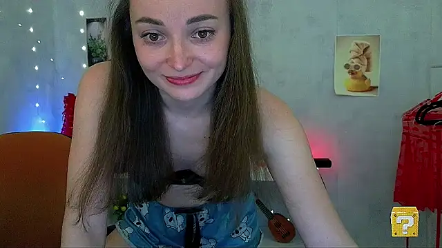 Snapshot of _Barbie_Kiss_ chatting on 04/29/26, 01:37 Barbie Kiss online show from 04/29/26, 01:37