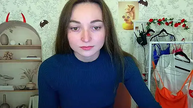  Barbie Kiss  online show from 10/23/25, 02:38