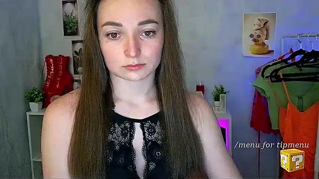 Snapshot of _Barbie_Kiss_ chatting on 04/20/26, 01:35 Barbie Kiss online show from 04/20/26, 01:35
