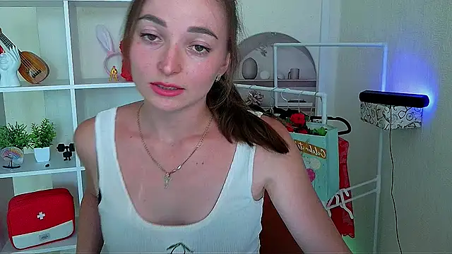 Snapshot of _Barbie_Kiss_ chatting on 06/28/26, 03:40 Barbie Kiss online show from 06/28/26, 03:40