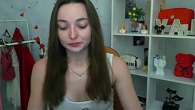  Barbie Kiss  online show from 02/15/26, 03:33