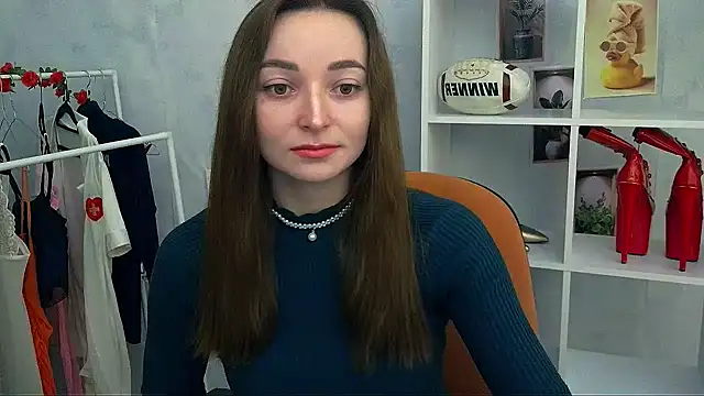  Barbie Kiss  online show from 01/17/26, 12:20