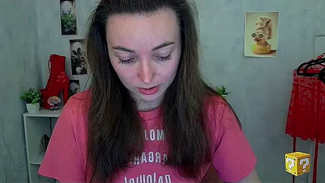 Snapshot of _Barbie_Kiss_ chatting on 04/26/26, 11:18 Barbie Kiss online show from 04/26/26, 11:18