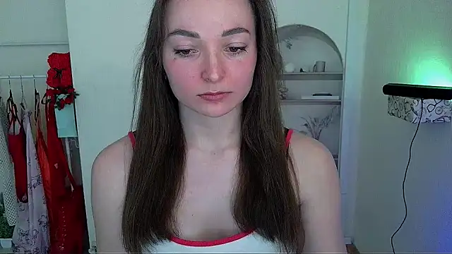 Snapshot of _Barbie_Kiss_ chatting on 05/08/26, 10:19 Barbie Kiss online show from 05/08/26, 10:19