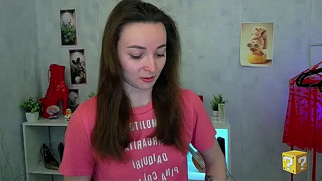 Snapshot of _Barbie_Kiss_ chatting on 04/25/26, 10:18 Barbie Kiss online show from 04/25/26, 10:18