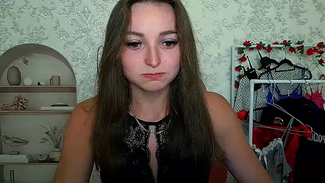  Barbie Kiss  online show from 09/19/25, 04:22