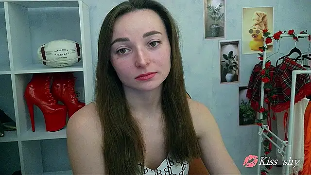  Barbie Kiss  online show from 01/11/26, 05:09