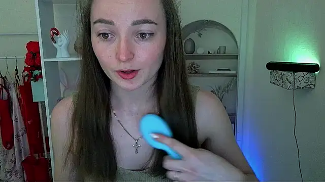 Snapshot of _Barbie_Kiss_ chatting on 06/01/26, 05:01 Barbie Kiss online show from 06/01/26, 05:01
