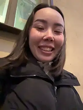 Asian Asami online show from 10/18/25, 03:03