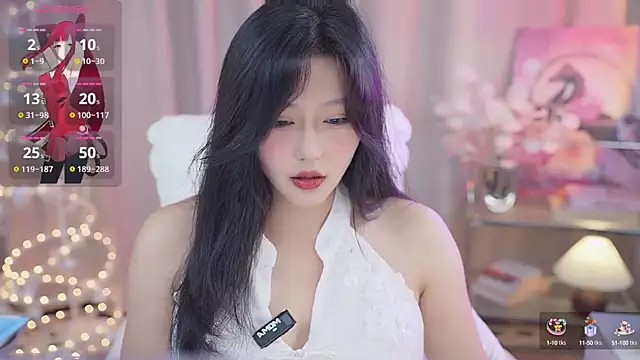 Snapshot of YINGTao-168 chatting on 09/26/25, 12:17 YINGTao-168 online show from 09/26/25, 12:17