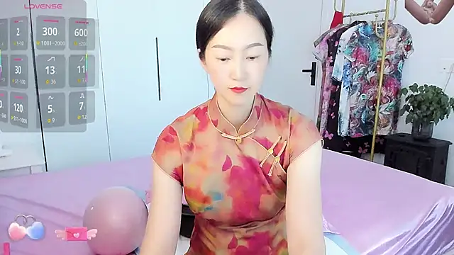 paopao-a online show from 10/10/25, 04:35