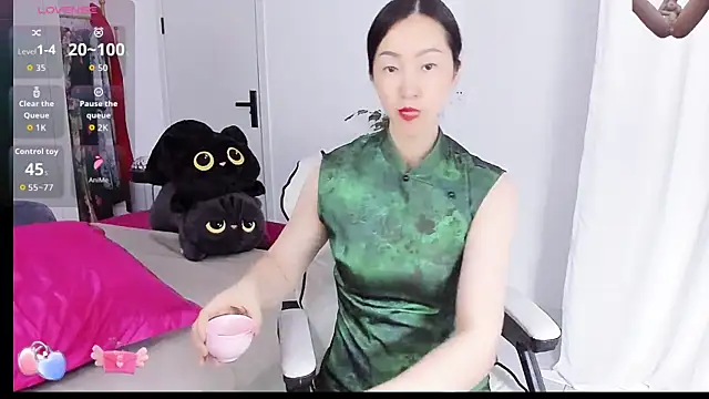 paopao-a online show from 12/19/25, 01:20