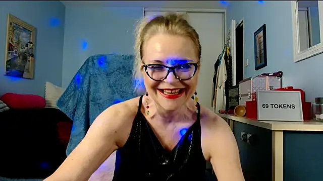 sexyjennyeu online show from 03/11/26, 09:42