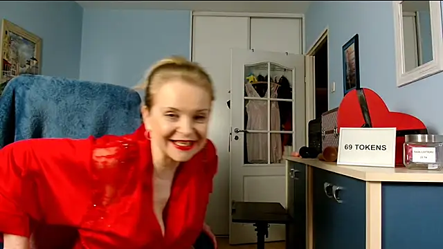 sexyjennyeu online show from 02/28/26, 09:25