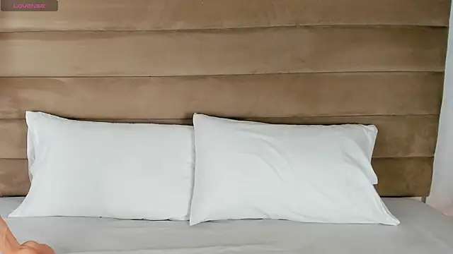 Snapshot of IsabellaJonns chatting on 02/14/25, 04:47 IsabellaJonns online show from 02/14/25, 04:47