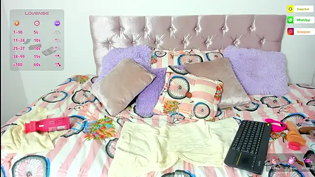 alanavega11 online show from 04/06/26, 01:12