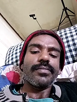 Snapshot of Chocolate_stud10 chatting on 02/17/26, 04:37 Chocolate stud10 online show from 02/17/26, 04:37