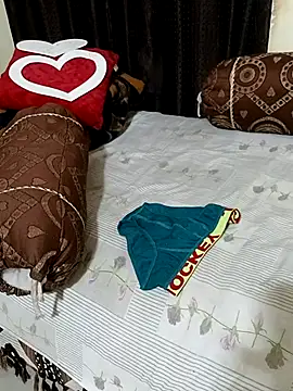 Snapshot of Chocolate_stud10 chatting on 02/14/26, 09:04 Chocolate stud10 online show from 02/14/26, 09:04