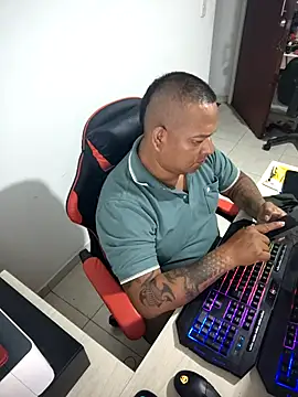 siatodo02 online show from 01/11/26, 03:02