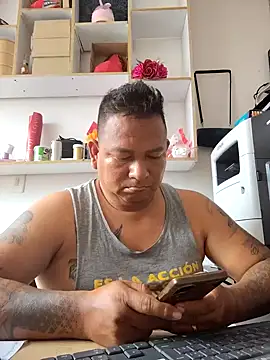 siatodo02 online show from 12/06/24, 04:01