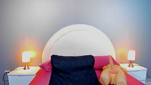 Snapshot of Eva_bigboobs chatting on 10/23/25, 11:20 Eva bigboobs online show from 10/23/25, 11:20