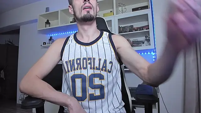 ToddClaytonn online show from 11/30/25, 08:04