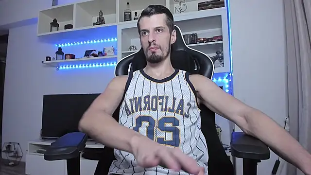 ToddClaytonn online show from 10/23/25, 12:31