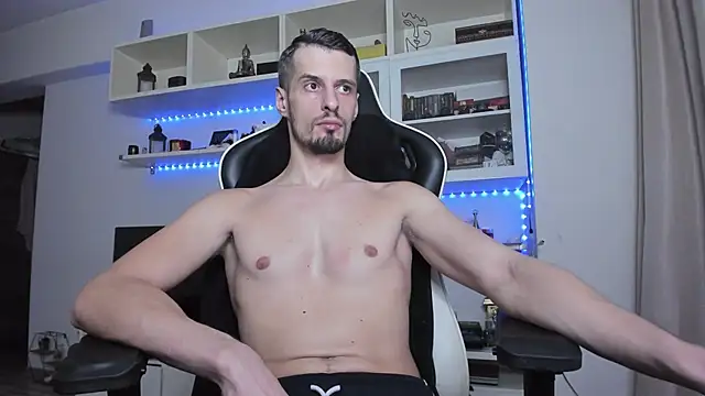 ToddClaytonn online show from 11/18/25, 02:49