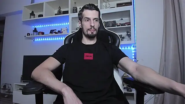 ToddClaytonn online show from 11/03/25, 09:18