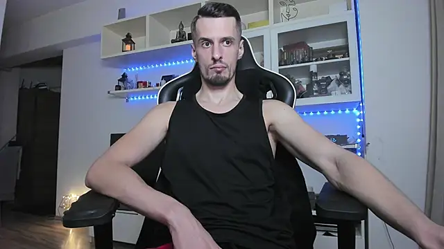 ToddClaytonn online show from 12/04/25, 05:12