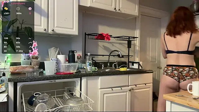 Aria Fields online show from 02/04/26, 04:02