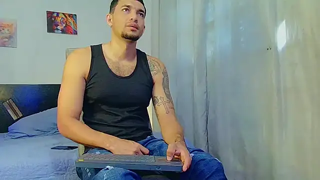 Snapshot of Jeff_Kent2 chatting on 10/08/25, 01:23 Jeff Kent2 online show from 10/08/25, 01:23