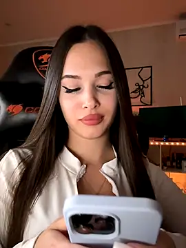 EricaWalls online show from 09/10/25, 07:24