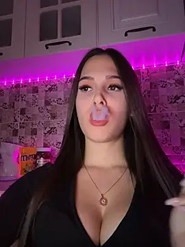 EricaWalls online show from 03/21/25, 05:12