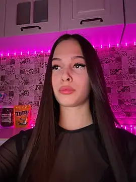 EricaWalls online show from 02/17/25, 07:33