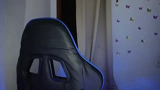 catalina boobs online show from 05/17/26, 12:21