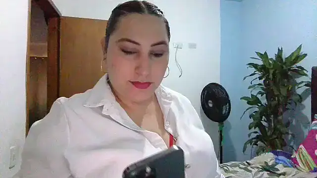 Snapshot of catalina_boobs chatting on 02/23/26, 04:29 catalina boobs online show from 02/23/26, 04:29