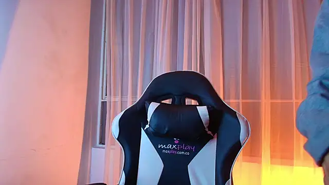 vanelope11 online show from 03/01/26, 02:11