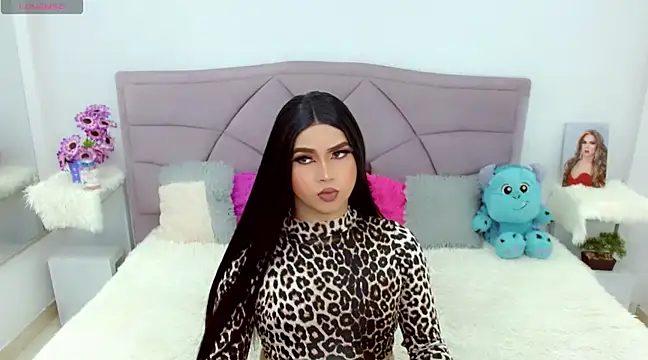 Snapshot of michell_madisonn chatting on 03/04/25, 04:09 michell madisonn online show from 03/04/25, 04:09