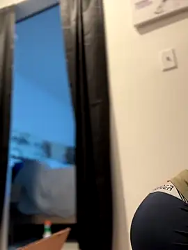 PeytonJohnn online show from 11/11/25, 08:58