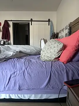 PeytonJohnn online show from 11/17/25, 07:40