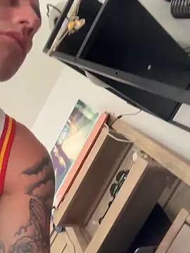 PeytonJohnn online show from 10/22/25, 04:39